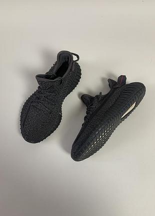 Кросівки жіночі adidas yeezy boost чорні, розмір 38, довжина устілки 23,5 см