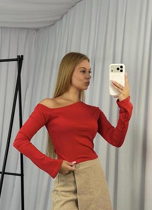 Женский стильный лонгслив с открытым плечом турецкий микродайвинг. красный, 42/44