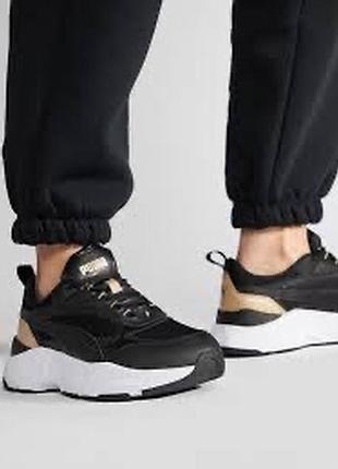 Жіночі кросівки puma cassia distressed на puma black-puma black-puma team gold (4065449479899)