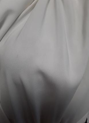Стильное комбинированное приталенное платье с красивым  галстуком в виде отделки10 фото