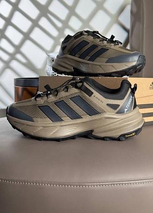 Водонепроникні кросівки adidas terrex freehiker sl gtx tan black
