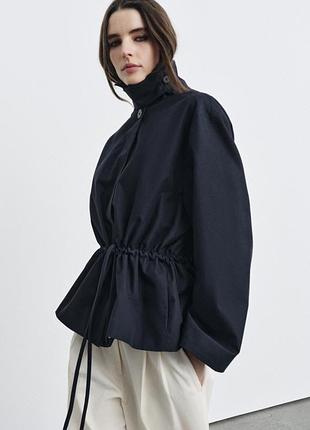 Темно-синя парка zara zw collection із контрастною підкладкою