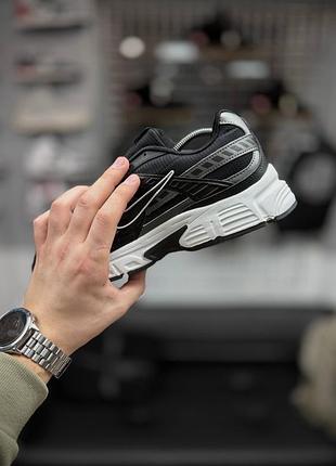 Термо кросівки nike initiator