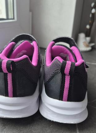 Кросівки skechers світяться 9