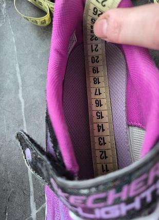 Кросівки skechers світяться 2