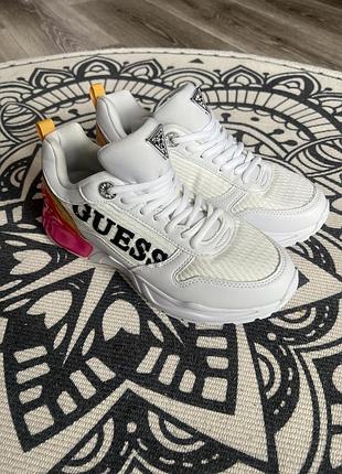 Продам кросівки guess 7