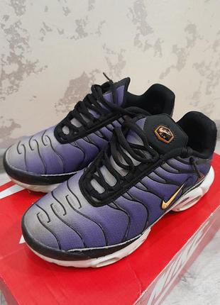 Кроссовки nike 38, стелька 24