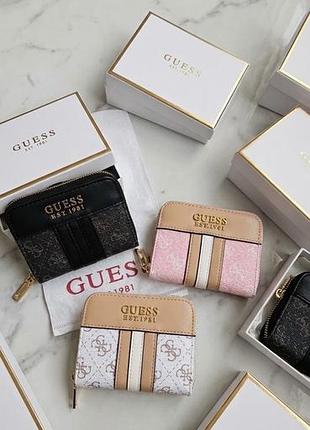 Гаманці guess , ідеально в сумочку, зручні