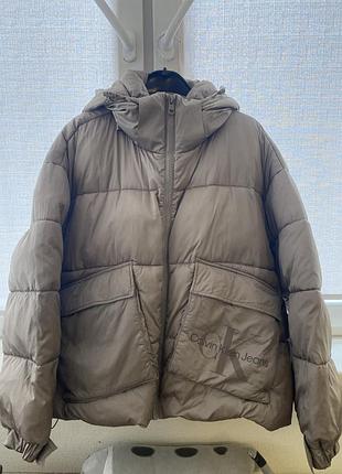 Куртка жіноча calvin klein зимова бежева