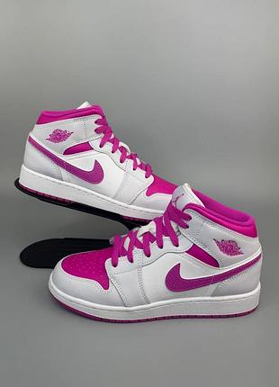 Кроссовки nike air jordan 1 mid