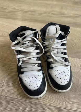 Кросівки nike jordan 35,5