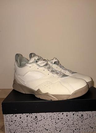 Кросівки jordan mvp 92 білі