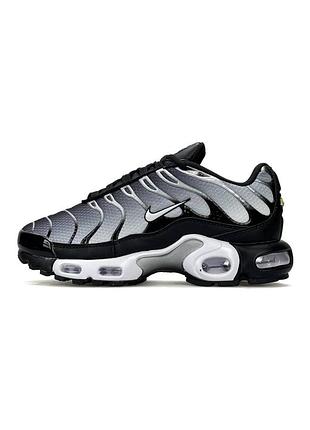Кросівки чоловічі nike air max plus grey black white