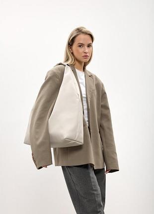 Женская сумка sambag hobo серый шелк из экокожи большого размера со съемным кошельком.