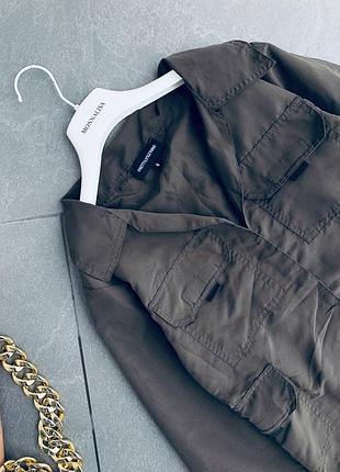 Пиджак prettylittlething с этикеткой 2