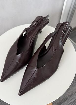 Слінгбеки stradivarius шоколадного кольору 🤎