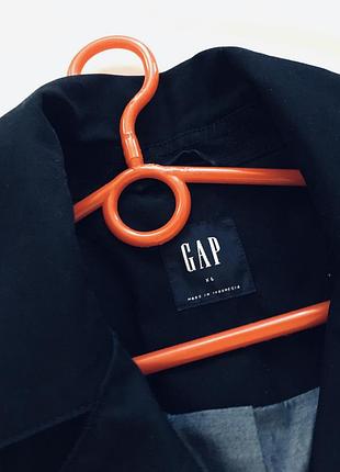 Двубортный плащ тренч gap 10