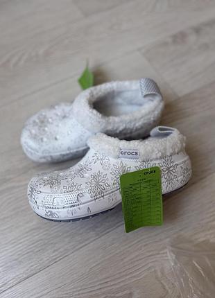 Крокси сліпони теплющі оригінал crocs m5w7 рр.37