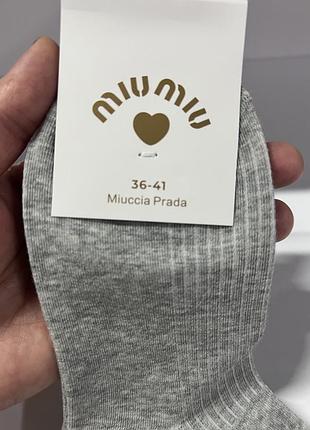 Жіночі шкарпетки miu miu 2