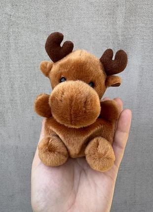 М'яку плюшеву іграшку-лося з колекції aurora palm pals cinnamon moose.