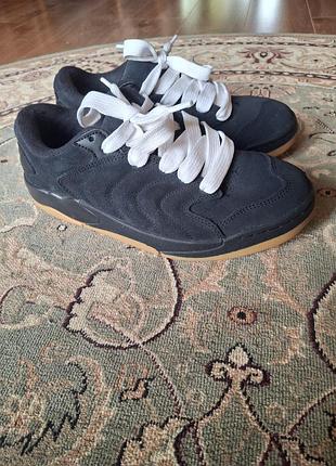 Jordan sessions black gum light brown