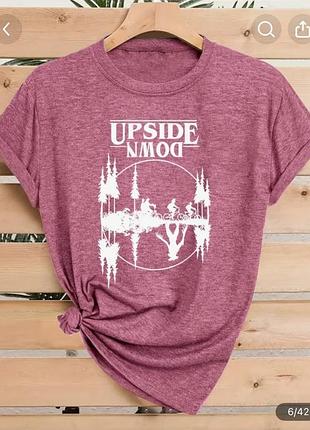 Футболка жіноча stranger things з принтом upside down, рожева