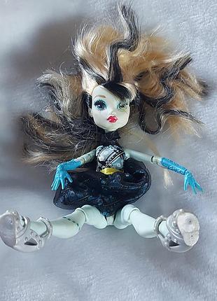 Френкі штейн monster high 7
