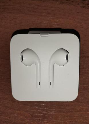 Навушники apple earpods lightning
