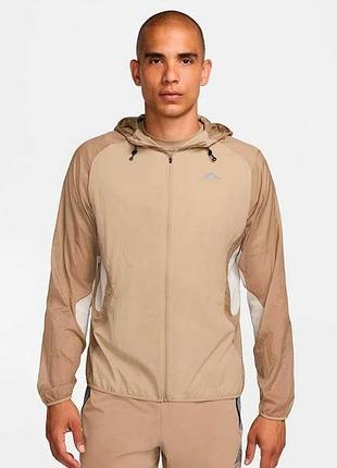 Чоловіча вітровка nike trail aireez