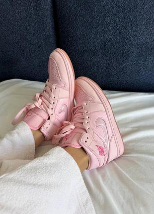 Кросівки nike air jordan 1 pink candy lacquer 6