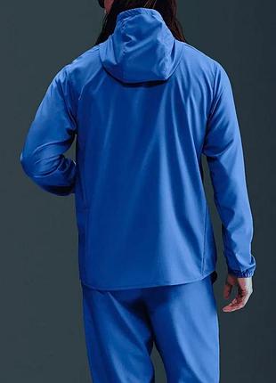 Чоловіча вітровка nike form dri-fit hooded versatile jacket 2