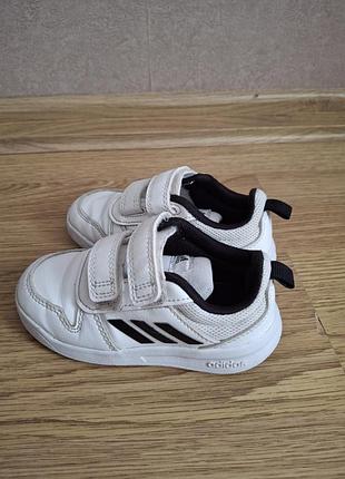 Кросівки для дітей adidas білі