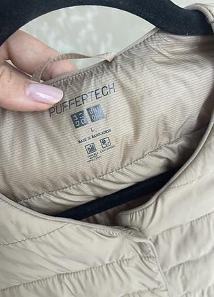 Жилетка uniqlo бежева pufftech compact vest 2