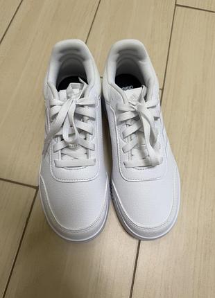 Снікерки adidas tensaur sport