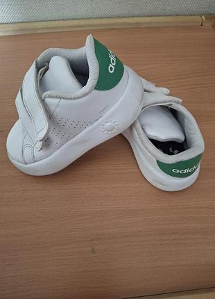 Кеди для дітей adidas білі із зеленими вставками на липучках