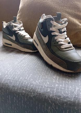 Кросівки чоловічі nike air max 90 mid winter сірі, хакі, розмір 37, довжина устілки 23,5 см