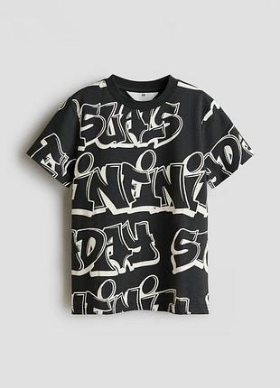 Футболка h&m з принтом чорна