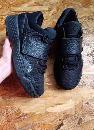 Оригінальні кросівки nike air jordan j23 triple black shoes sneakers mens 854557-001