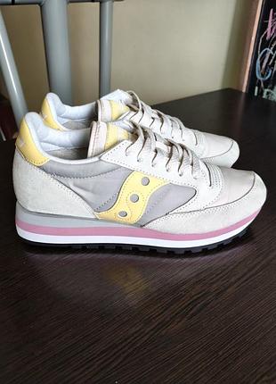 Кросівки saucony білі, сірі, жовті