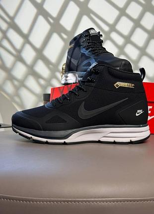Водонепроникні кросівки nike air relentless 26 mid gtx black white