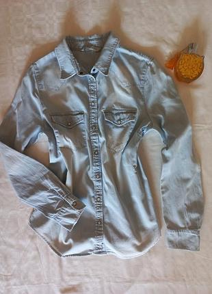 Стильна світла джинсова сорочка / рубашка mango jeans (розмір s / m)