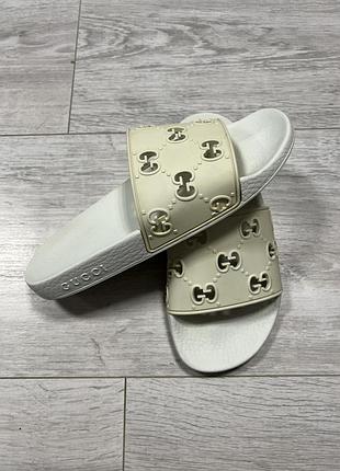 Шльопанці gucci 2