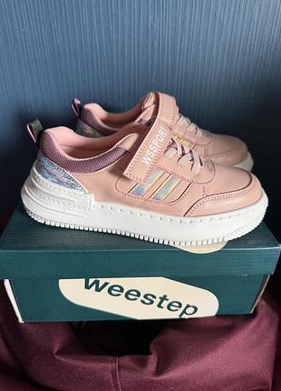 Нові кросівки weestep