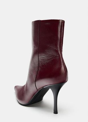 Кожаные ботинки на высоком каблуке zara 5