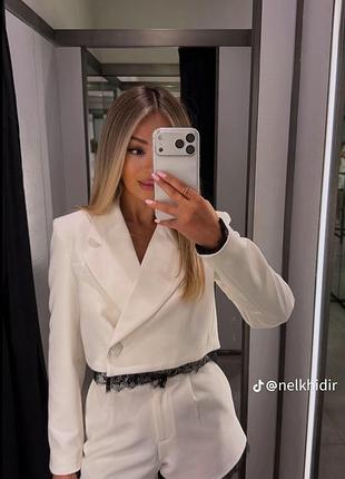 Жіночий жакет піджак zara білий вкорочений з мереживом 2193/593/251