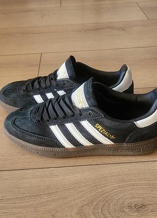 Кросівки унісекс adidas spezial чорні, розмір 35, довжина устілки 23 см, замша