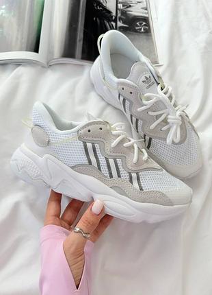 Кроссовки adidas ozweego