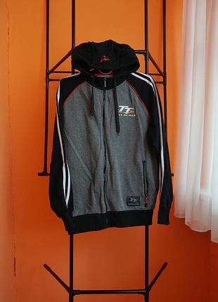 Tt isle of man xl | сіро-чорна зипка з логотипом
tt isle of man hoodie zip grey black xl