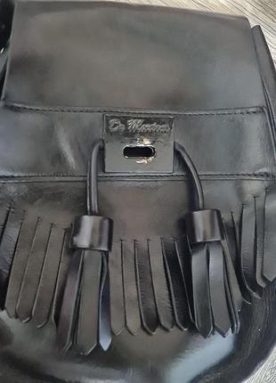 Сумка жіноча dr. martens tassel saddle bag чорна шкіряна