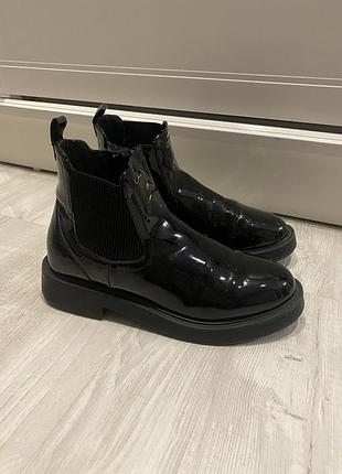 Черевики жіночі zara лакові чорні 36 розмір